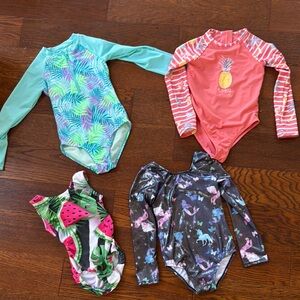 4-pack Swimwear or gymnastics practice clothes